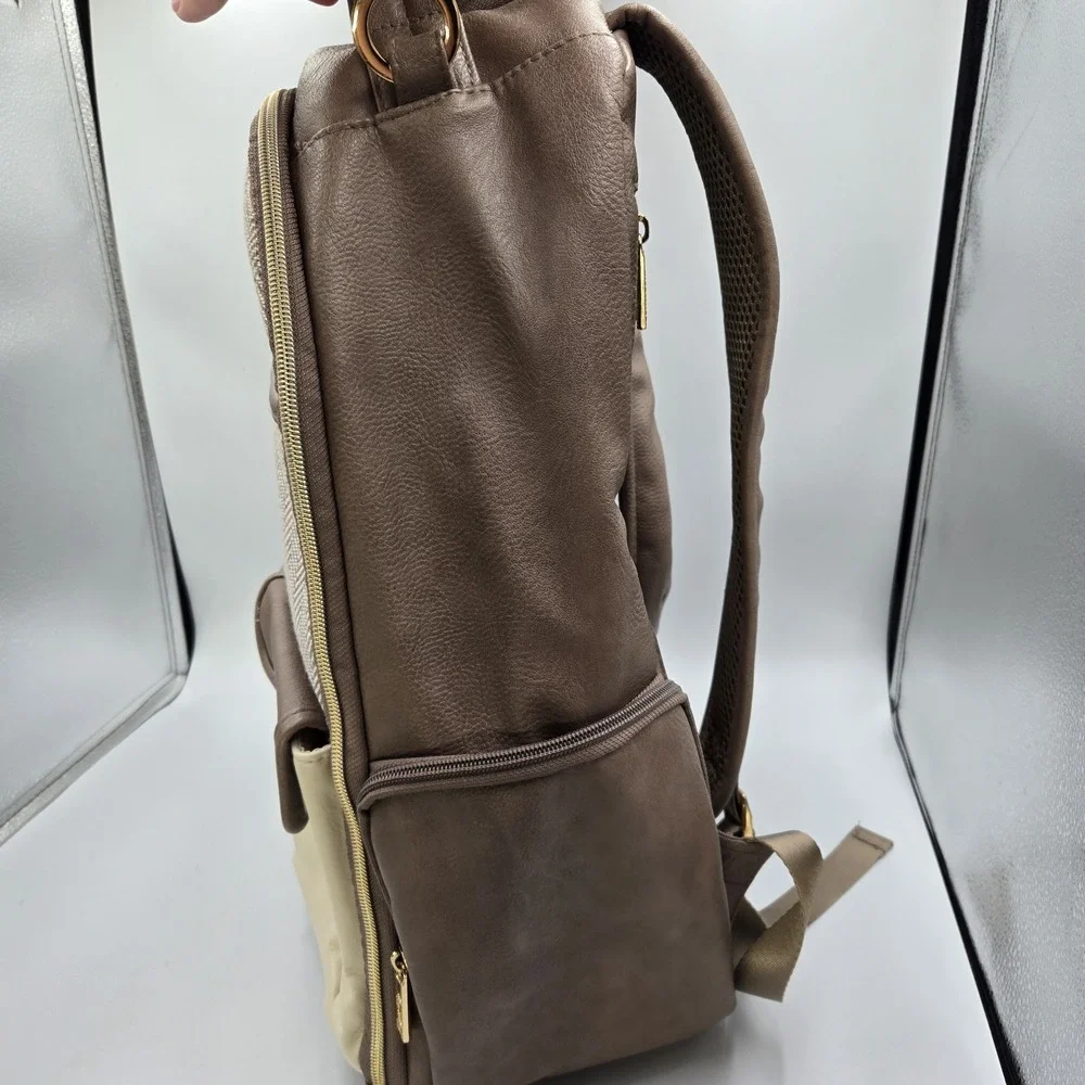 Itzy Ritzy Boss Plus Backpack Diaper Bag Tan Herringbone Gold Hardware Excellent